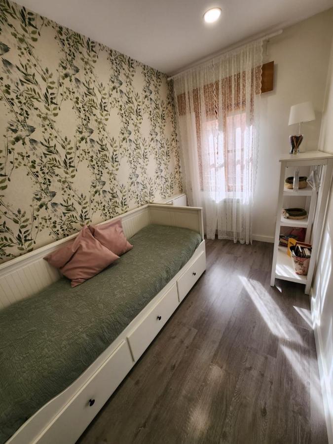 Apartamento Paula 巴利亚多利德 外观 照片
