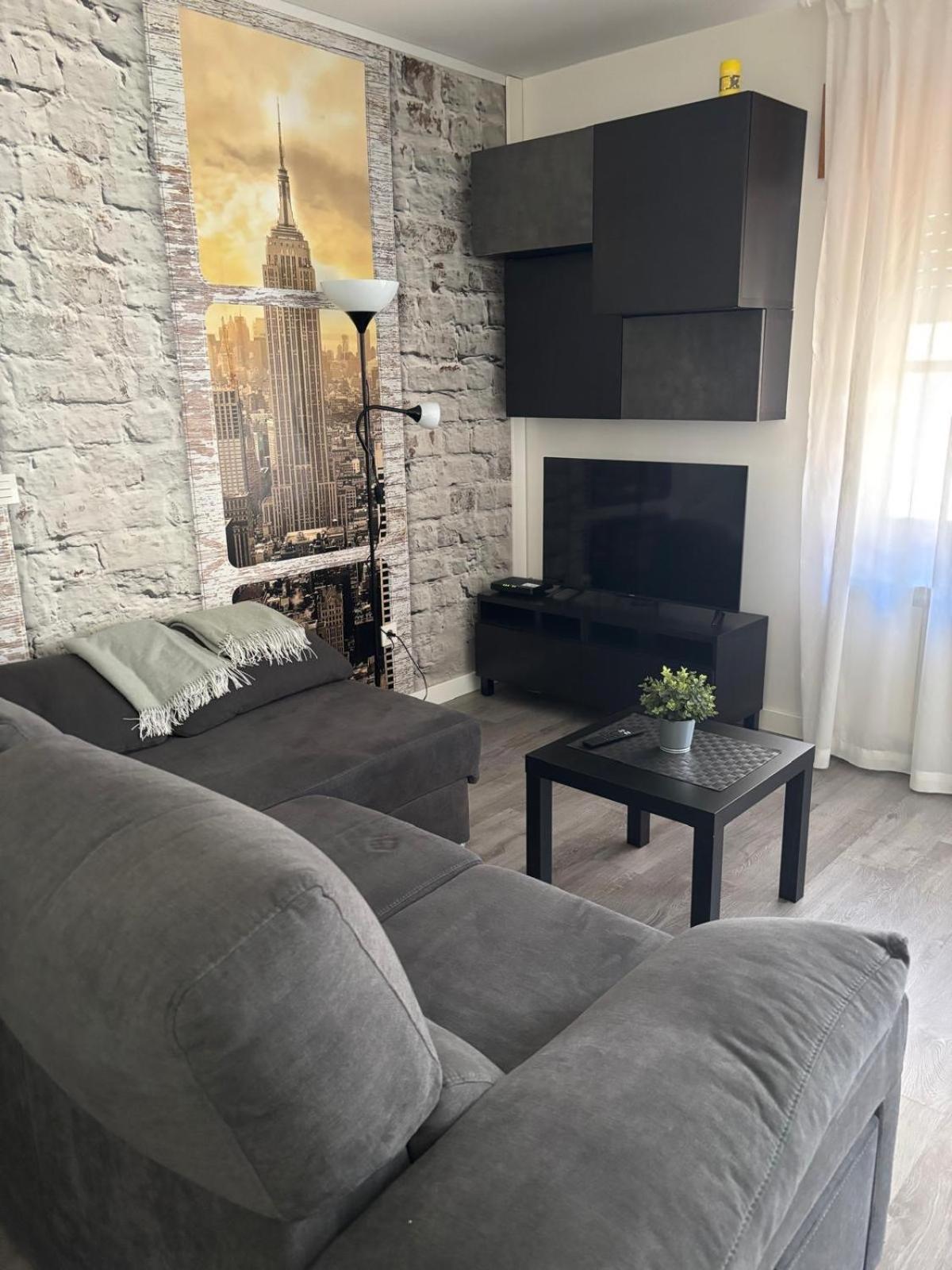 Apartamento Paula 巴利亚多利德 外观 照片
